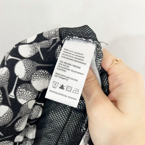 Izod Golf Novelty Print Bermuda Shorts Pockets Black & White - Womens Size 10 - Picture 5 of 5